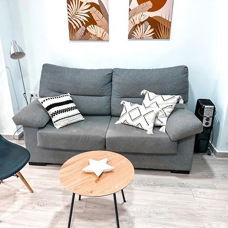 A&M Apartamento En Nervion Sevilla Kültér fotó